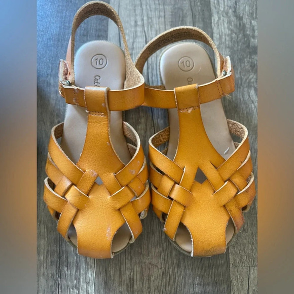 Bundle of girls old navy and cat and jack sandals - Picture 10 of 13